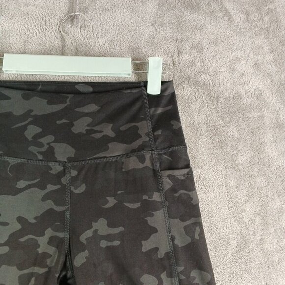 DANKSIN Women Gym Leggings Size SMALL(4-6) Camouflage Pull on Knit - Picture 5 of 10
